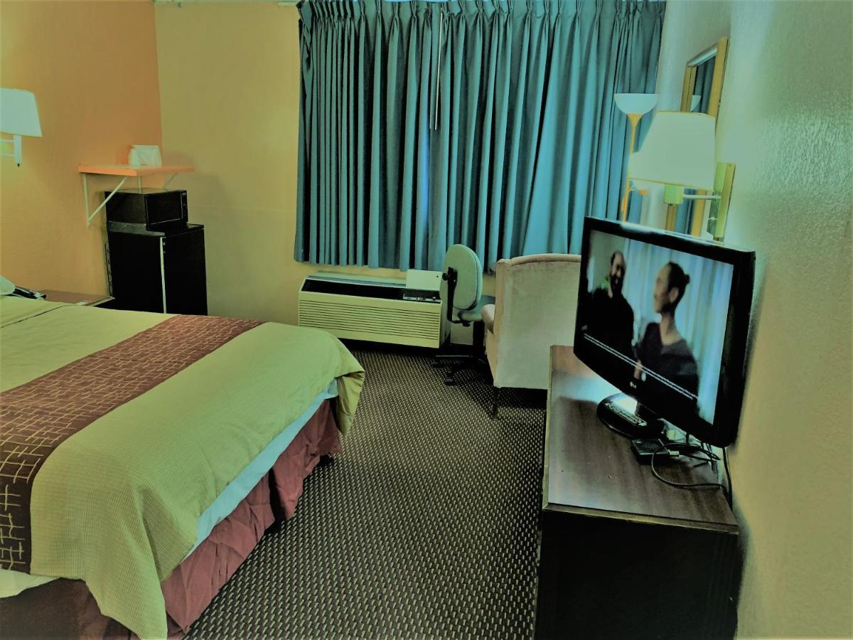 Red Carpet Inn & Suites Lima -Listing Partner Ngoại thất bức ảnh
